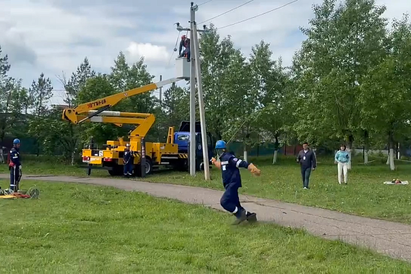 В этом году системные соревнования бригад электромонтеров распределительных сетей пройдут в июне на полигоне Центра работ под напряжением.